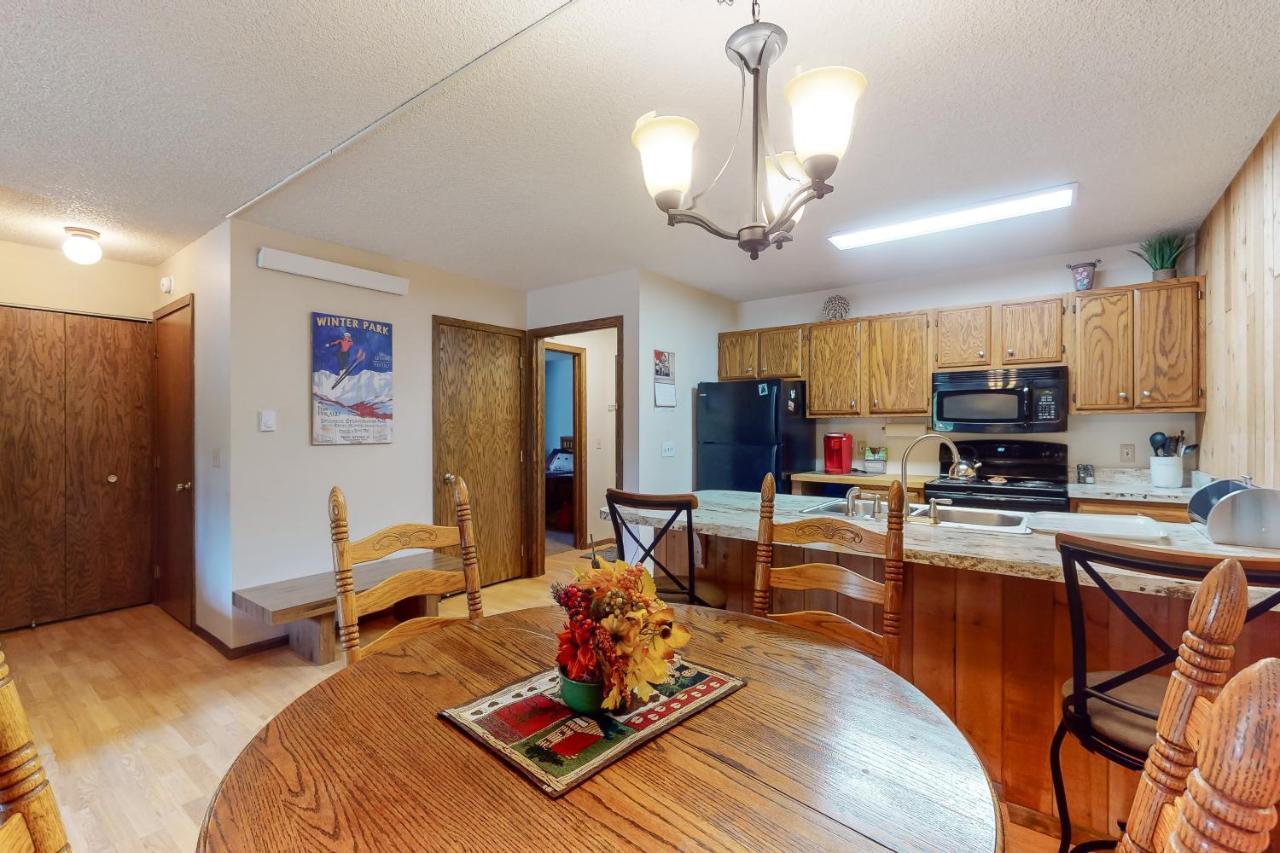 Kings Crossing Apartments 冬季公园 外观 照片