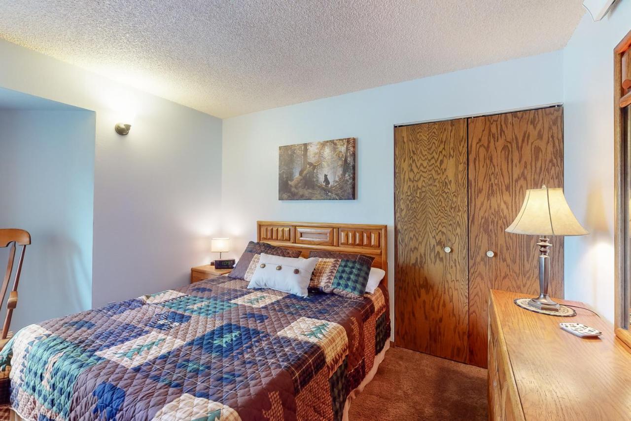 Kings Crossing Apartments 冬季公园 外观 照片