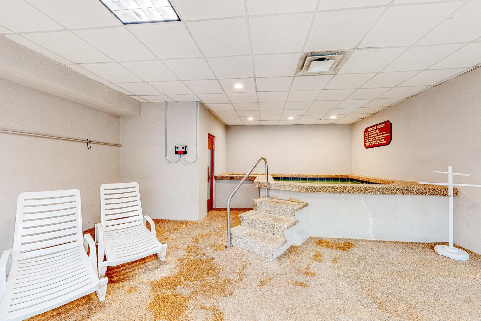 Kings Crossing Apartments 冬季公园 外观 照片