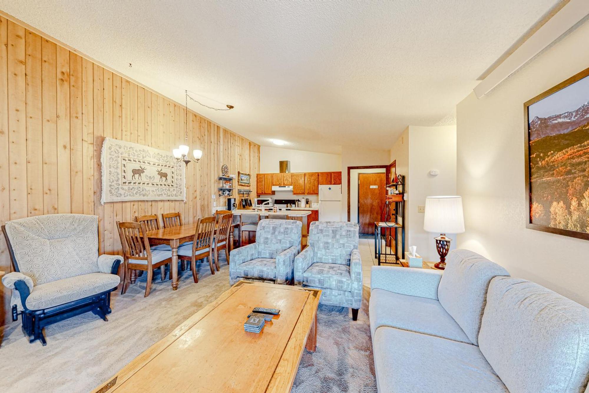Kings Crossing Apartments 冬季公园 客房 照片